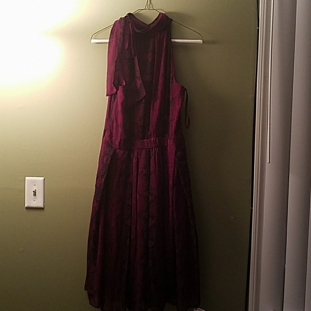 Cute dress!